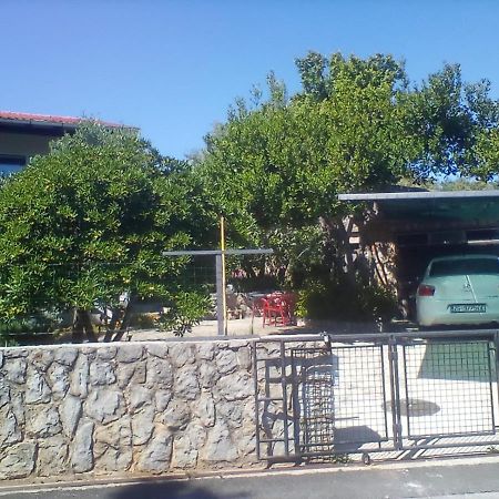 Apartman-Maja-Krk Krk Town Exterior photo